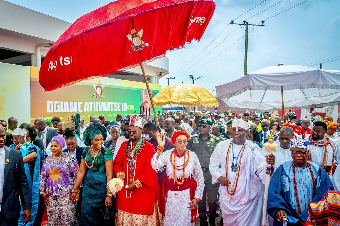 Her Excellency Senator Oluremi Tinubu welcomed at Warri Kingdom investiture
