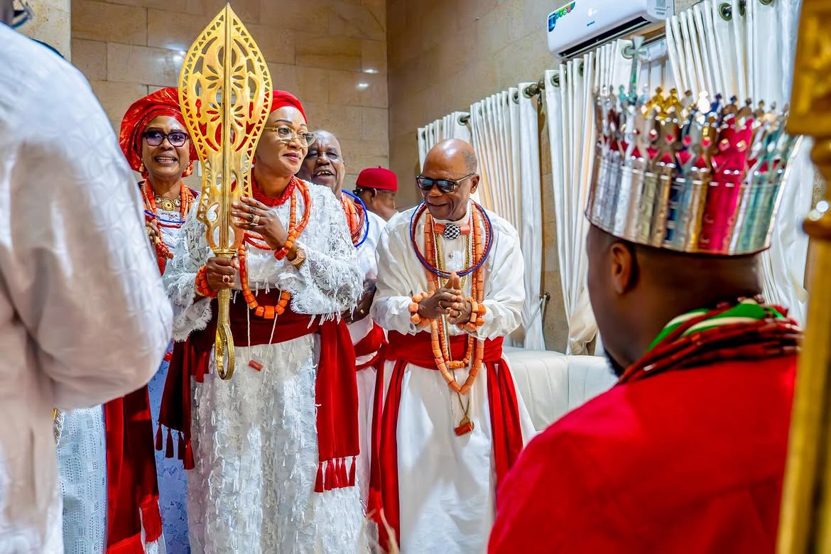 Her Excellency Senator Oluremi Tinubu receives royal recognition